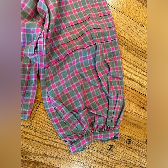 Caron Callahan Petunia plaid Lena top. - Picture 2 of 5